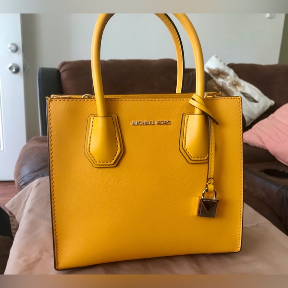 MICHAEL KORS Mercer Kors Studio Messenger bag - Picture 3 of 9